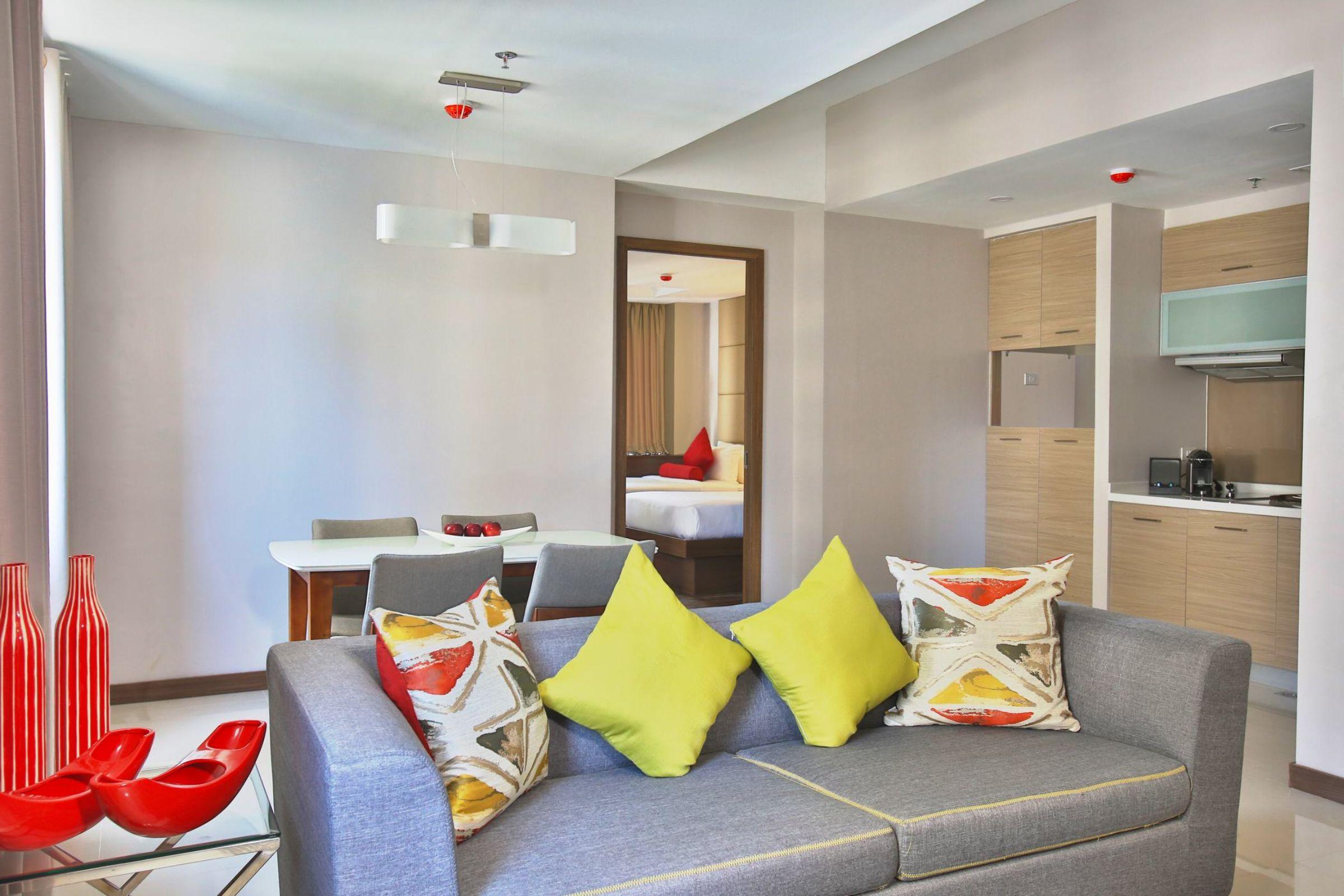 Valero Grand Suites By Swiss-Belhotel Макати Экстерьер фото