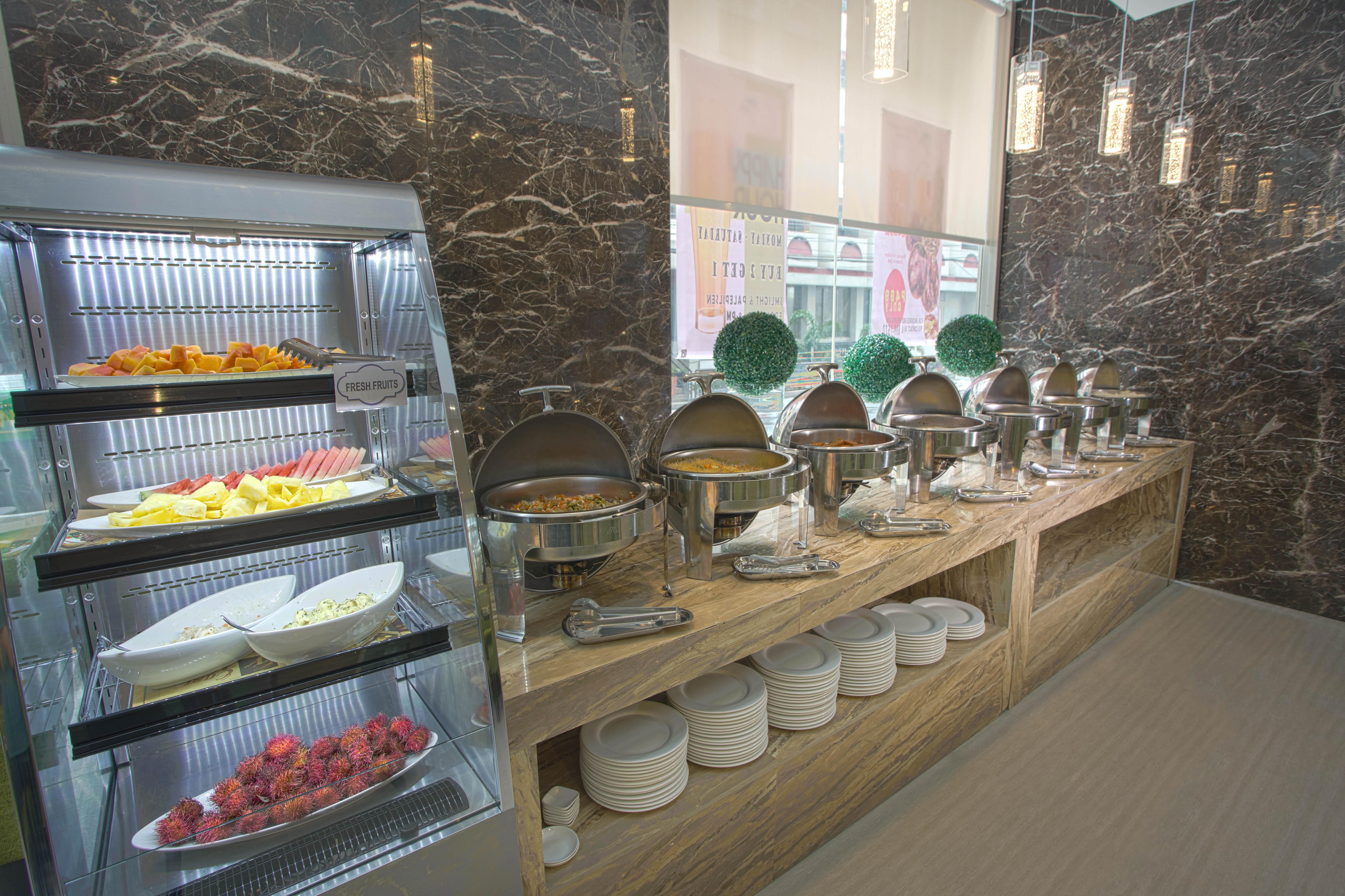 Valero Grand Suites By Swiss-Belhotel Макати Экстерьер фото