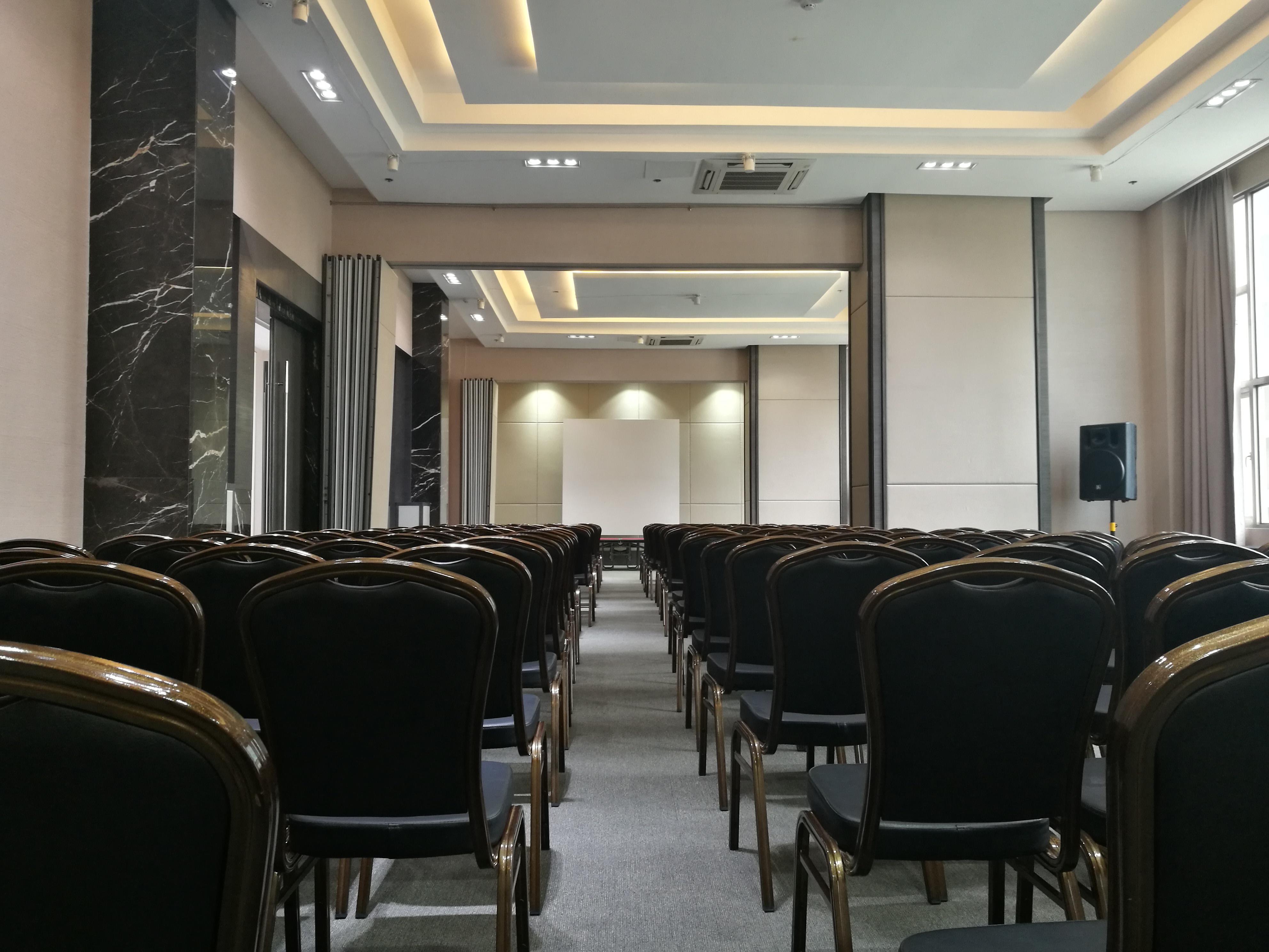 Valero Grand Suites By Swiss-Belhotel Макати Экстерьер фото