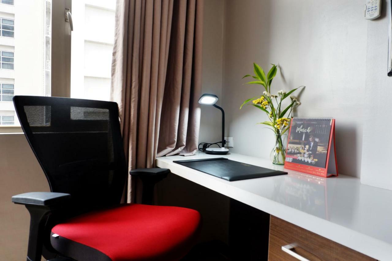Valero Grand Suites By Swiss-Belhotel Макати Экстерьер фото
